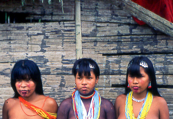 Nuncido femmes emberas